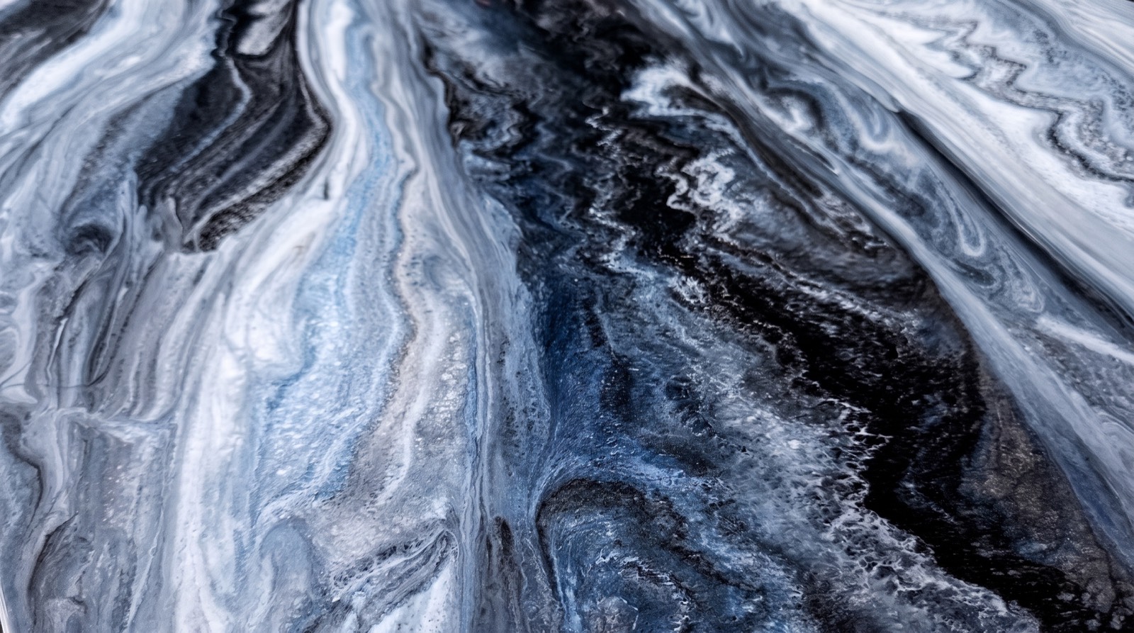 Blue Pearl finish detail