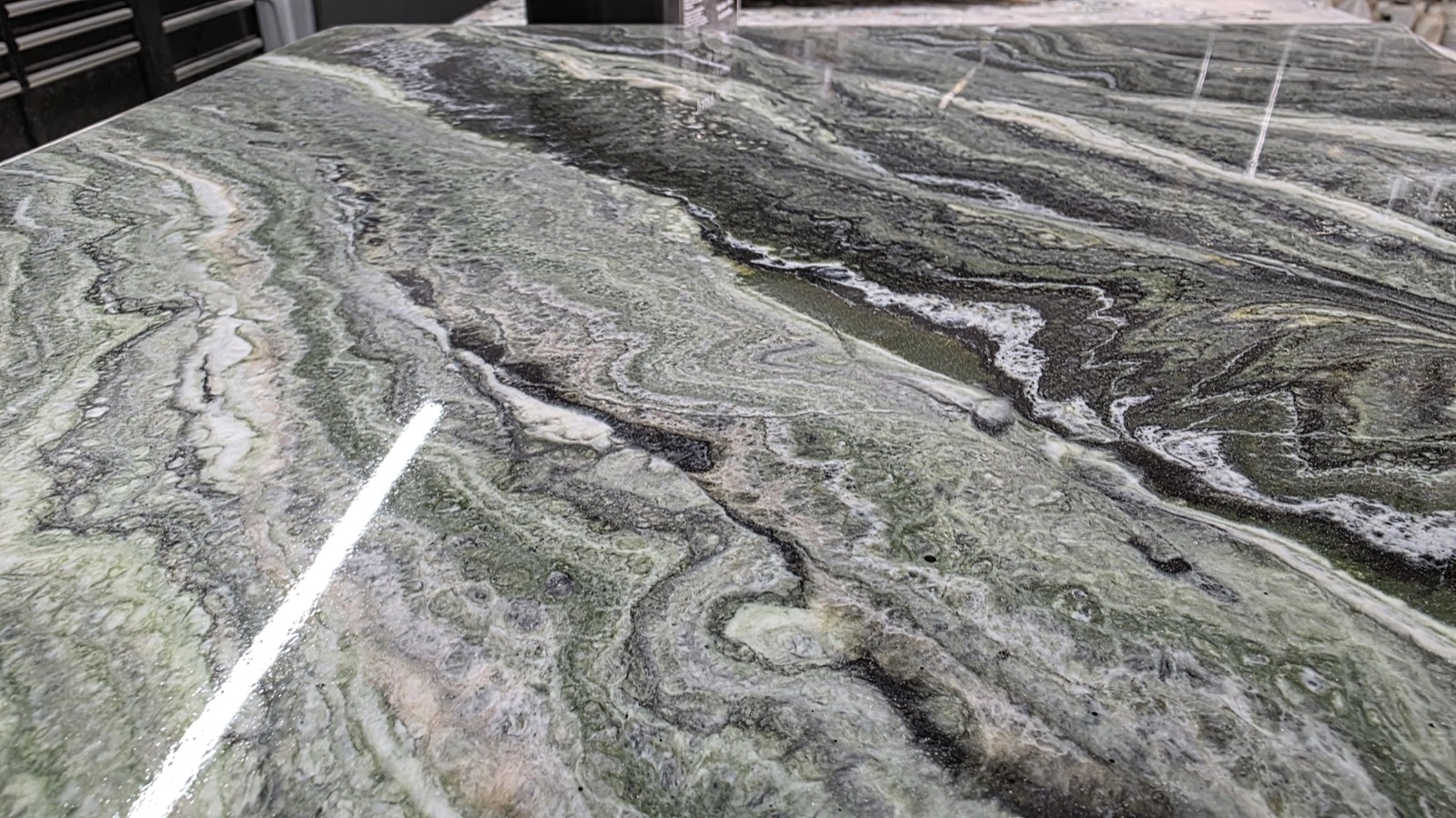 Jade Emerald finish detail